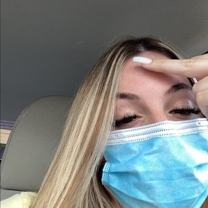 Meet your Posher, Ana kamila